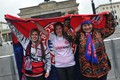 Nasse Fanmeilen zum Finale