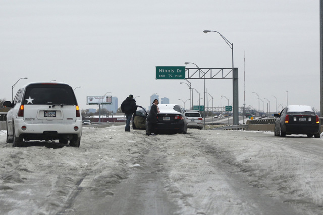 Schnee und Eisregen in den USA